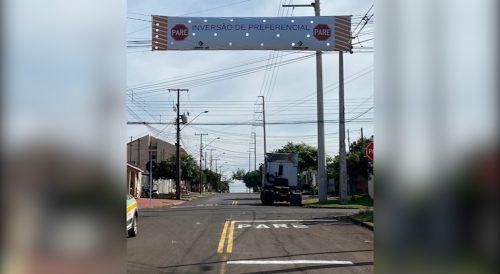 Atenção motoristas: Transitar realiza inversão de preferencial no Santa Felicidade Imagem referente a Atenção motoristas: Transitar realiza inversão de preferencial no Santa Felicidade