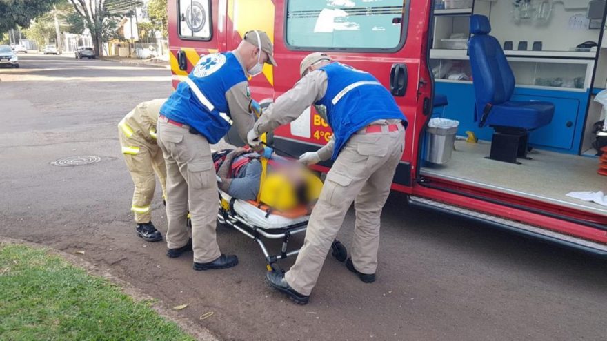 Motociclista fica ferido em colisão no Centro