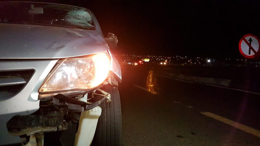 Homem fica em estado grave ao ser atropelado na BR-277 no Turisparque