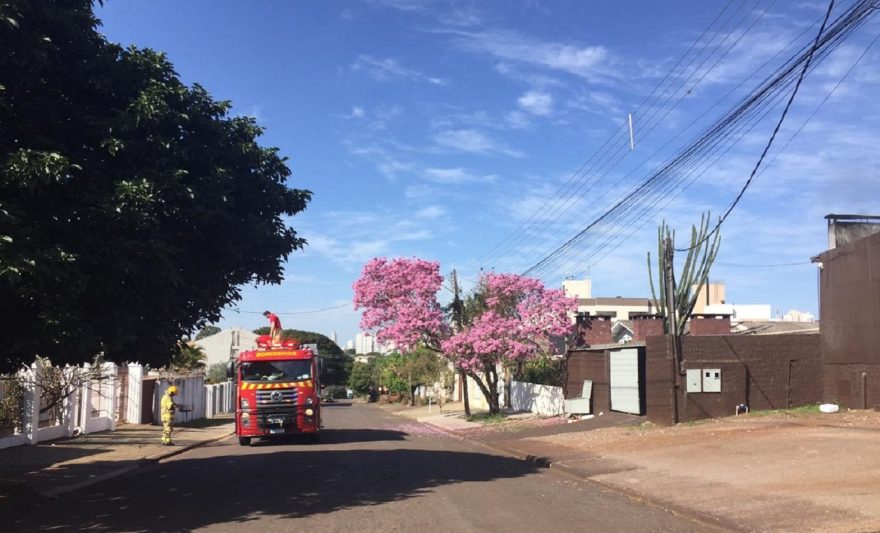Princípio de incêndio em churrascaria no Claudete mobiliza Corpo de Bombeiros