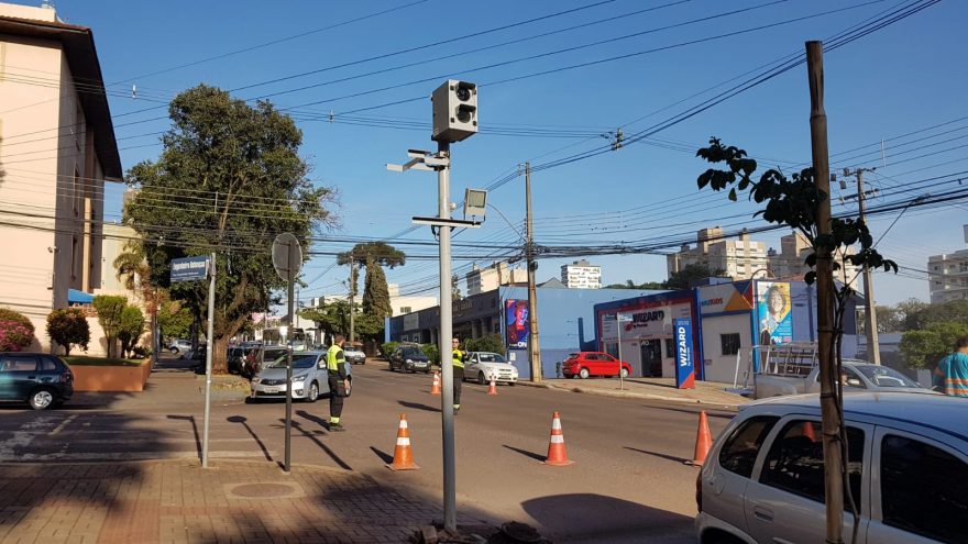 Radar de 40 km/h está de volta à Rua Minas Gerais; Trecho ficará parcialmente interditado nesta quarta
