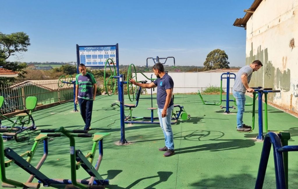 Prefeitura instala Academia da Terceira Idade no Jardim Presidente