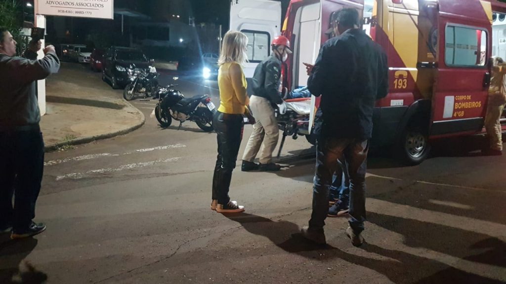 Motociclista fica ferido em colisão no Centro