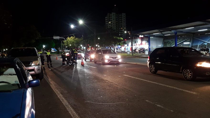 Operação bloqueio acontece na Avenida Brasil neste sábado (30)