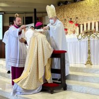 Imagem referente a Arquidiocese de Cascavel celebra a imposição do Pálio de Dom Adelar Baruffi