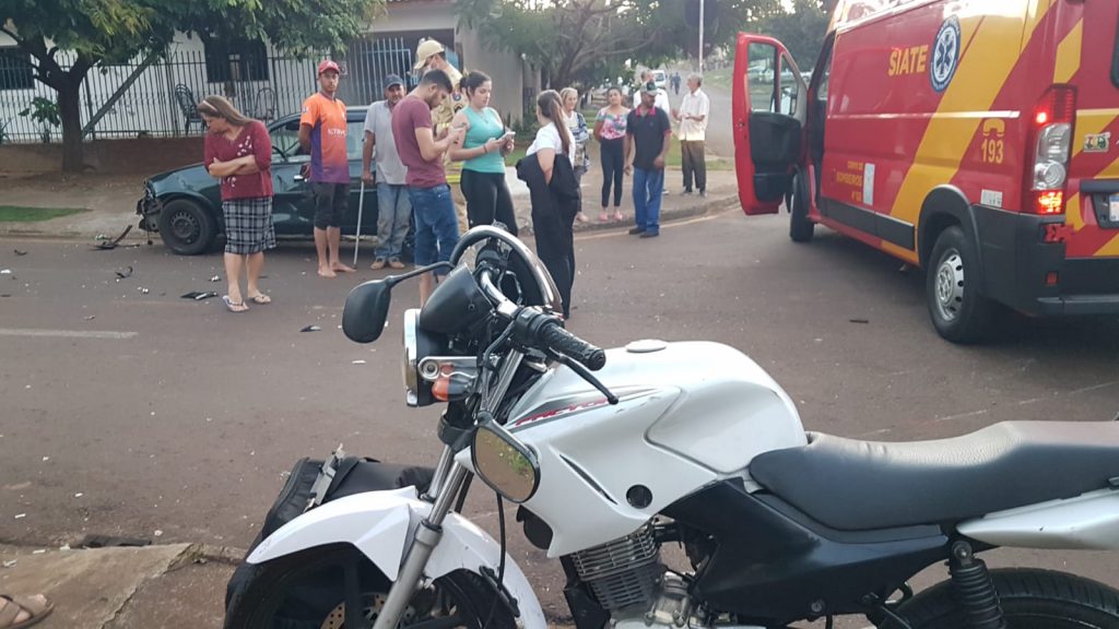 Motociclista fica ferido em acidente no Bairro Santo Inácio