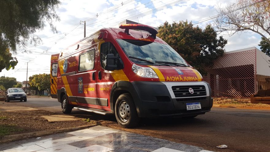 Mulher fica ferida ao sofrer acidente na Rua Maracaí