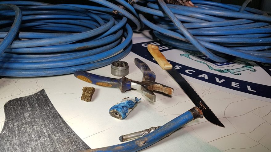 Guarda Municipal detém homem e faz apreensão de cabos furtados, droga e veículo no Trevo Cataratas