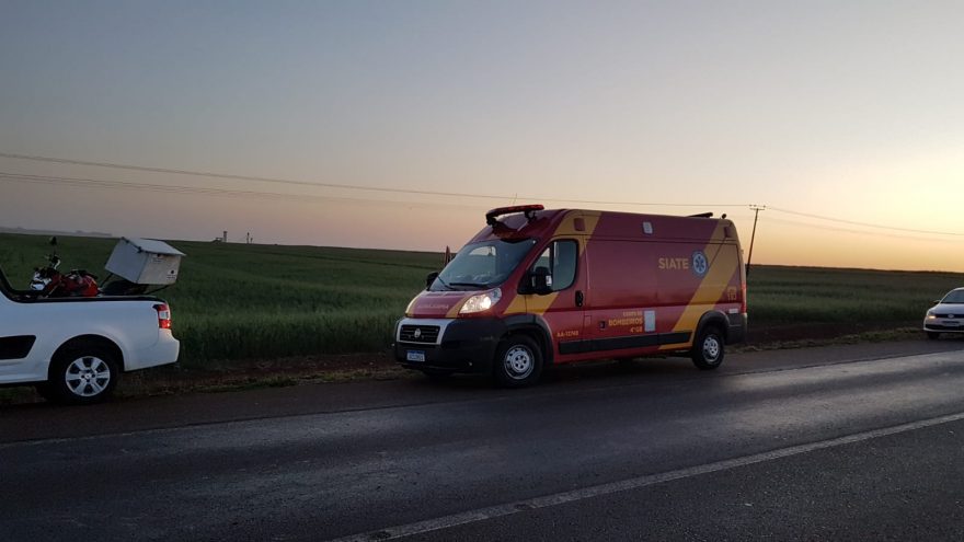 Motociclista fica ferido em saída de pista na BR-467