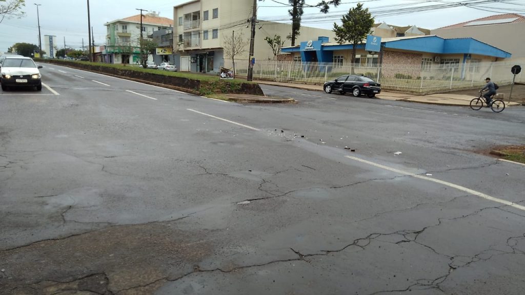 Colisão de trânsito é registrada no Universitário