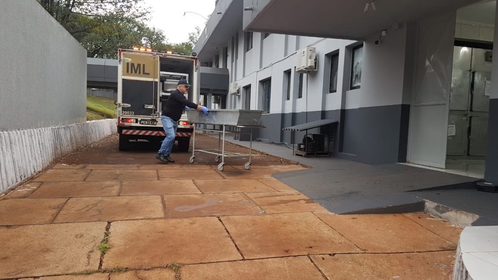 Vítimas de gravíssimo acidente em Guaraniaçu chegam no IML de Cascavel