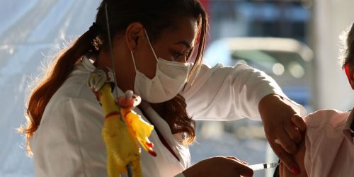Covid-19: Brasil registra 170 óbitos e 17,4 mil casos em 24 horas Imagem referente a Covid-19: Brasil registra 170 óbitos e 17,4 mil casos em 24 horas