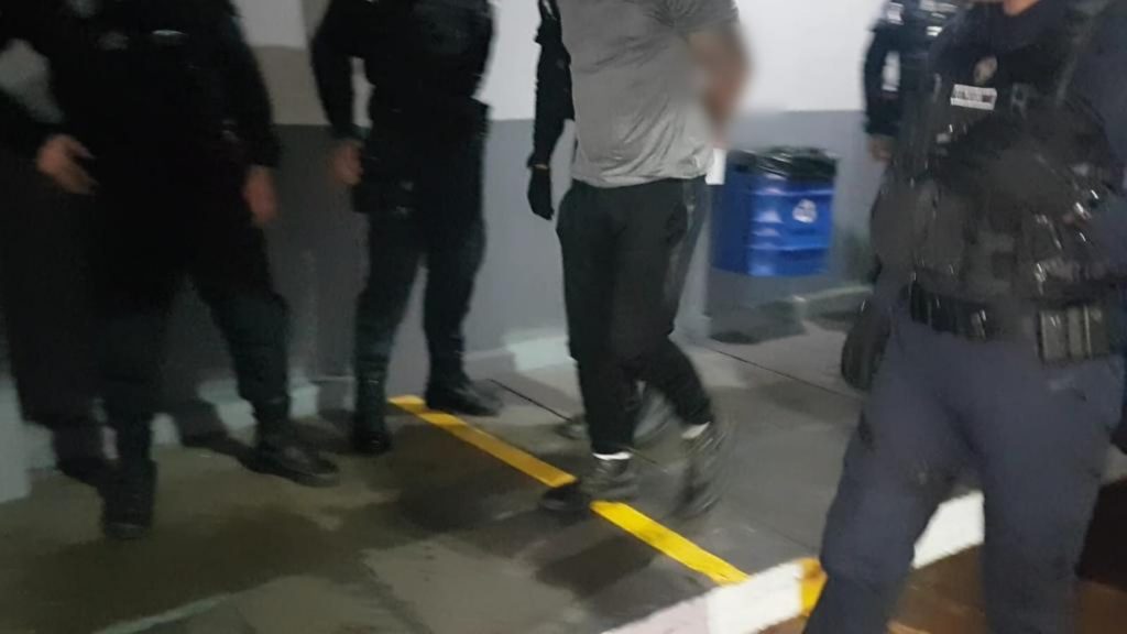 GM detém indivíduo por descumprimento de medida protetiva no Centro