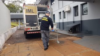 Corpo de bebê morto em acidente na BR-277 chega ao IML de Cascavel