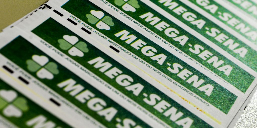 Nove cascavelenses faturam mais de mil reais cada em sorteio da Mega-Sena