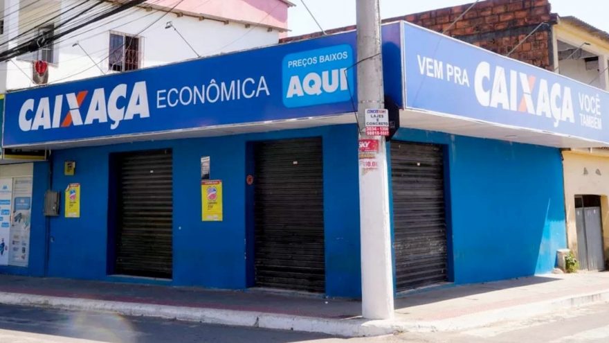 Vídeo: Distribuidora de bebidas CaiXaça Econômica viraliza na internet e é notificada pela Caixa