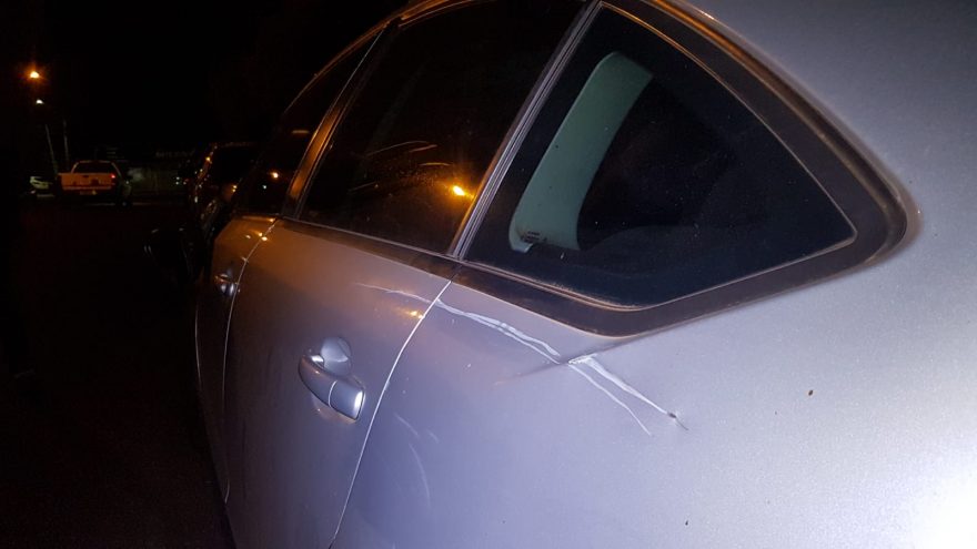 Motociclista passa mal e colide com veículo estacionado no Bairro São Cristóvão