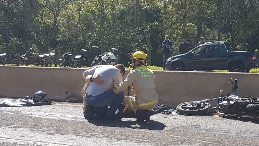 Cena triste: Após morte da mãe, filho é consolado pelos socorristas do Siate