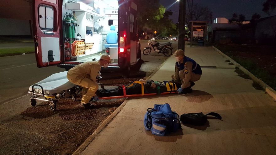 Ciclista fica ferido em acidente de trânsito no Bairro Pacaembu