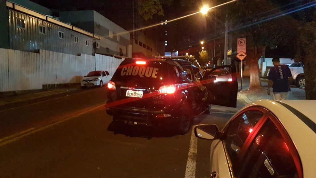 Farmácia é alvo de ladrões no Centro