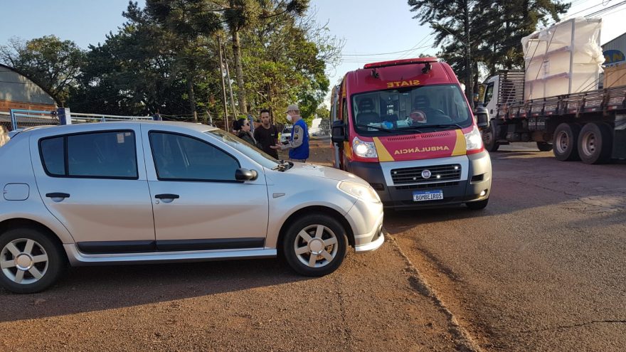 Bombeiros atendem vítima de acidente na Rua do Cowboy, em Cascavel