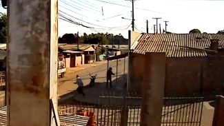 Impressionante: Vídeo mostra momento em que homem é executado no Cascavel Velho