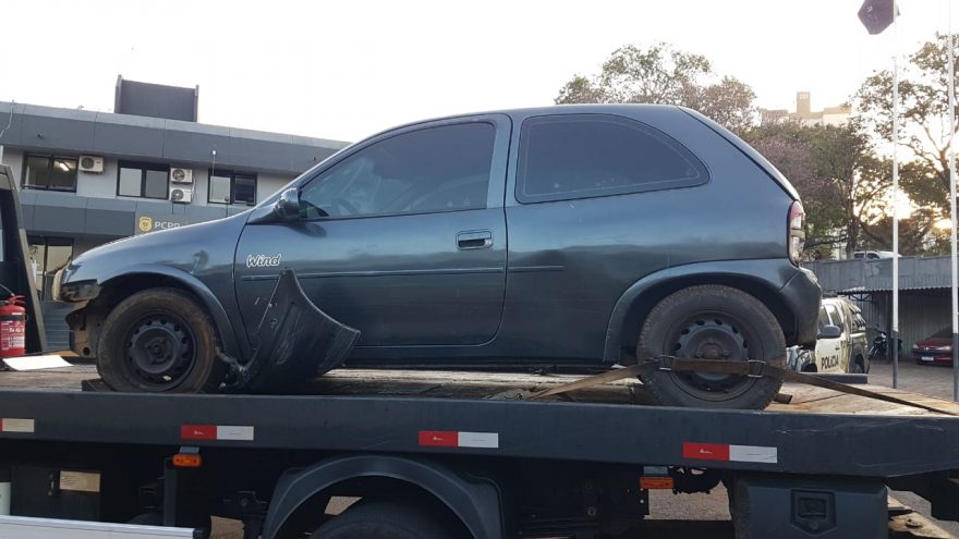 Carro utilizado em fuga frustrada é apreendido pela PM