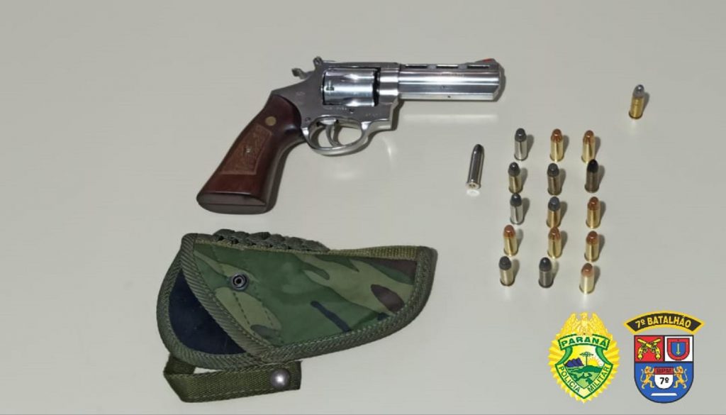 Três são detidos com arma e munições em Goioerê