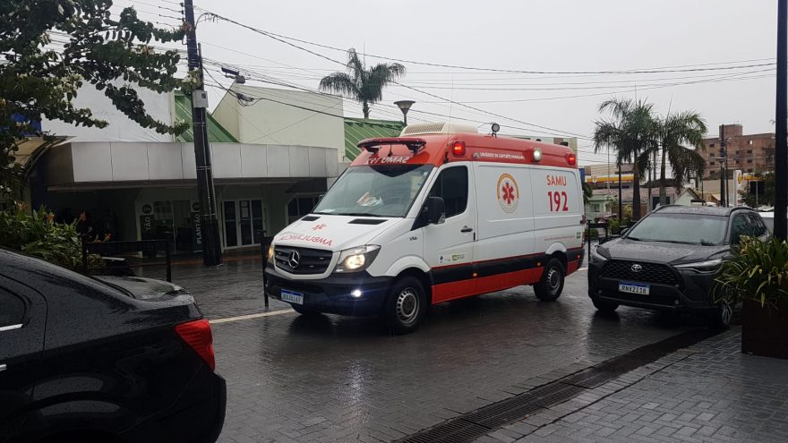 Homem passa mal durante velório na Acesc e precisa ser socorrido pelo Samu