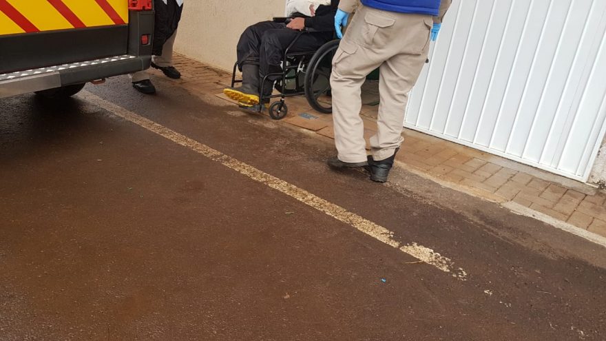Rapaz fica ferido ao sofrer queda de moto no Bairro São Cristóvão