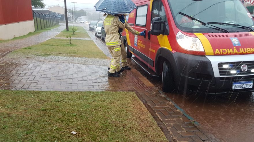 Criança fica ferida ao sofrer queda em Cmei no Bairro Cataratas