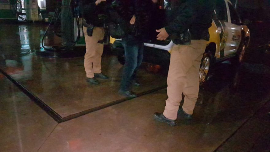Homem é detido acusado de tentativa de arrombamento em loja de conveniência, no Pioneiros Catarinenses