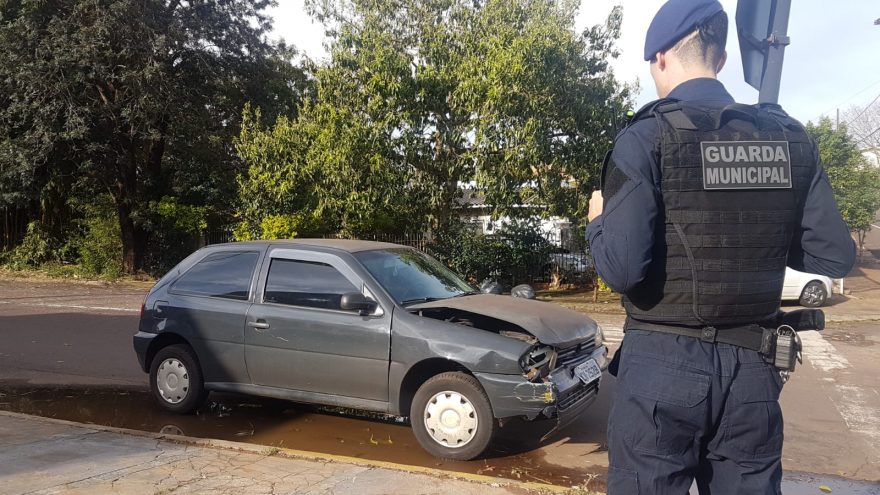 Guarda Municipal recupera veículo com alerta de furto após acidente no Bairro Parque São Paulo