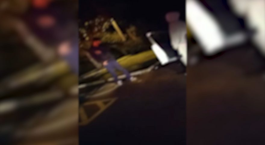 Vídeo: rapaz entra em surto, grita e bate em painel de veículo no Lago Municipal