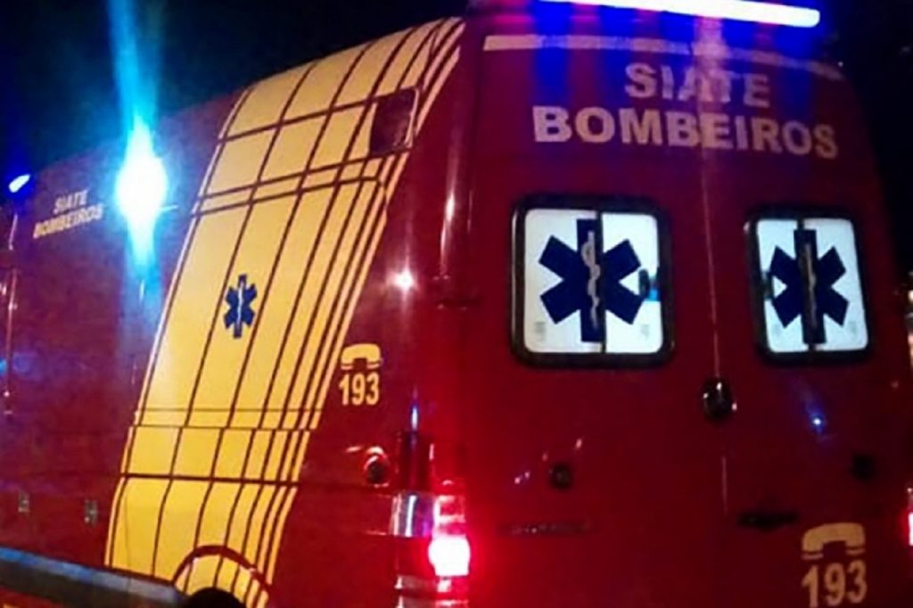 Corpo de Bombeiros é acionado para atender vítima de queda