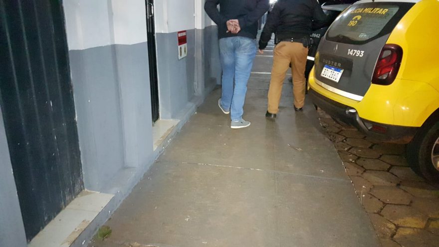 “Homem” é detido após agredir companheira