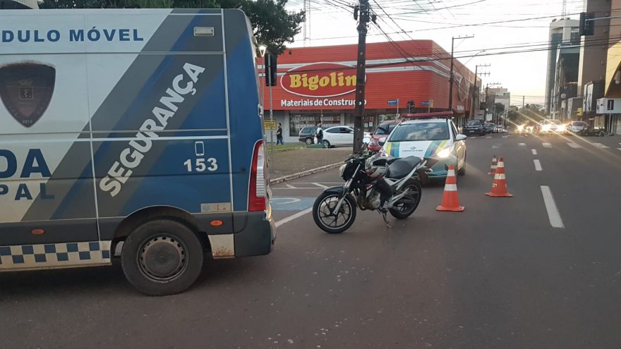 Acidente entre módulo da Guarda Municipal e motocicleta é registrado no Centro