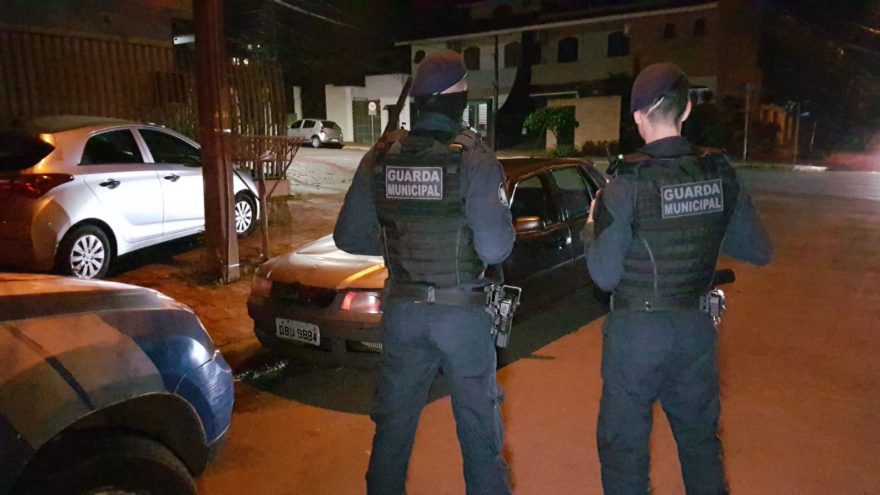 Carro com registro de furto é recuperado pela Guarda Municipal