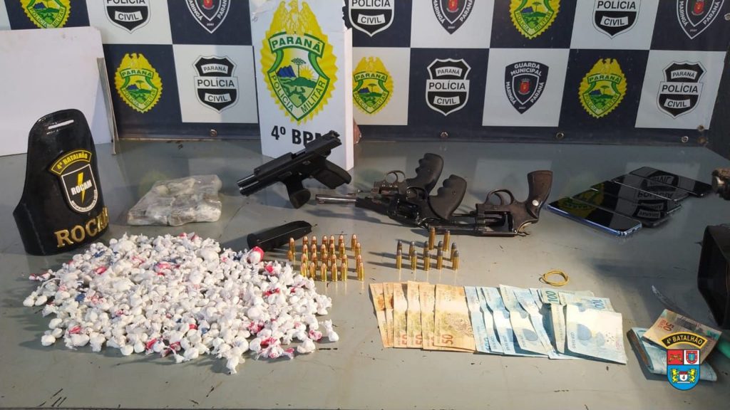 Evadidos do sistema prisional por homicídio são detidos com drogas e armas