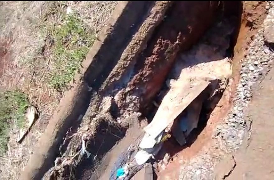 Internauta reclama de buracos na via no Bairro Morumbi