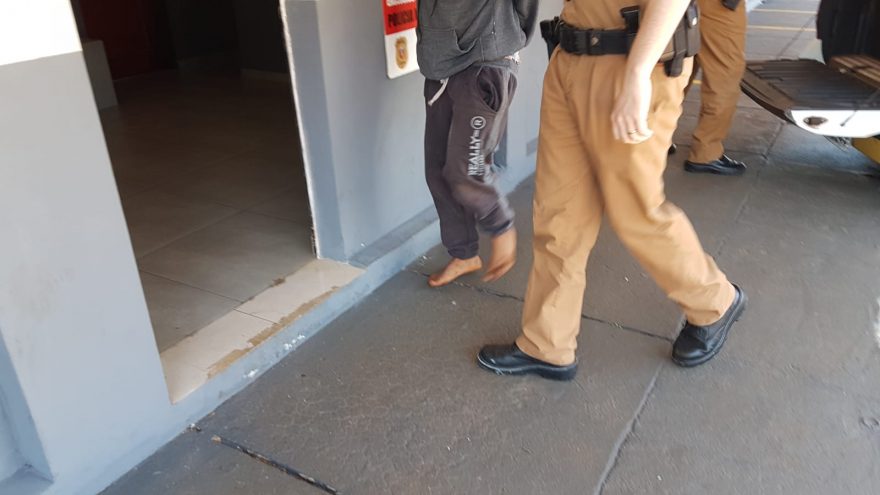 Adolescente portando pedras de crack é encaminhado à 15ª Subdivisão Policial