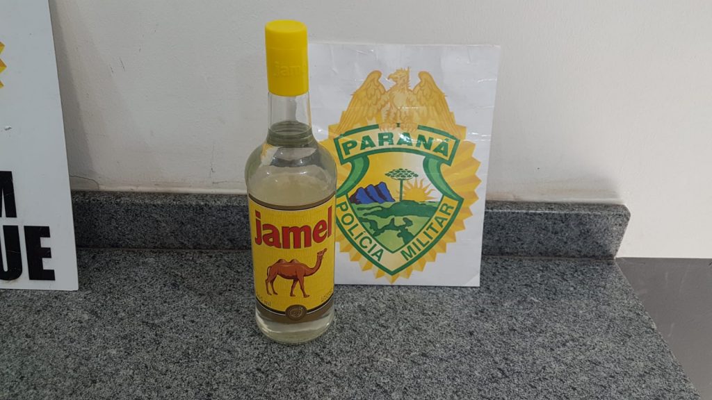 Cancela o ‘rolê’! Homem é detido por furtar litro de jamel