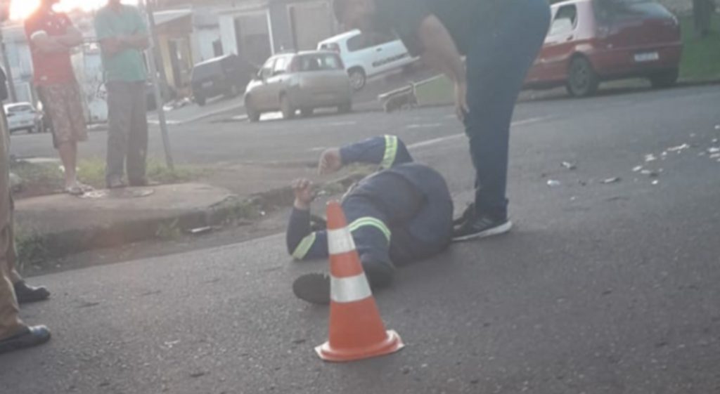 Colisão de trânsito mobiliza socorristas do Corpo de Bombeiros na Avenida Cardeal