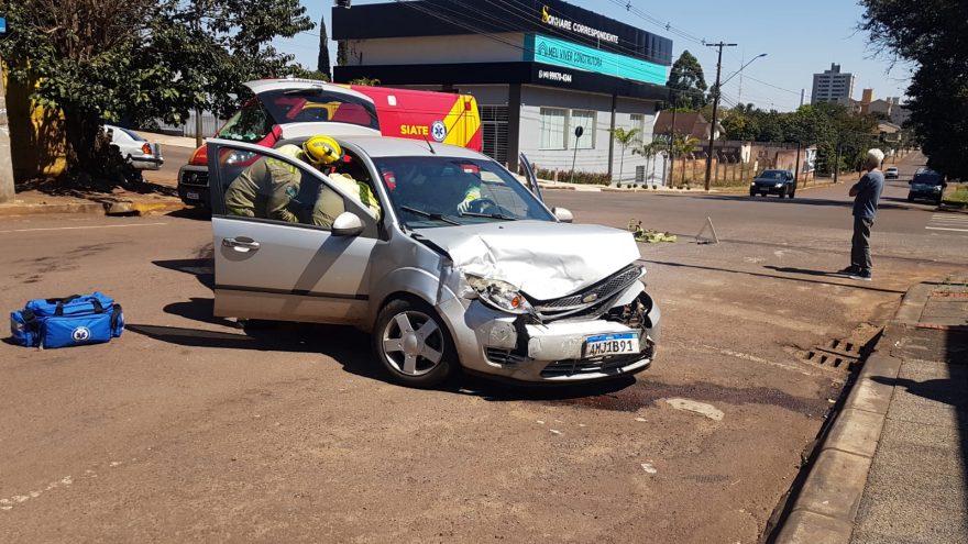 Condutor tem perda parcial de memória após grave acidente no Centro; uma segunda vítima também foi socorrida