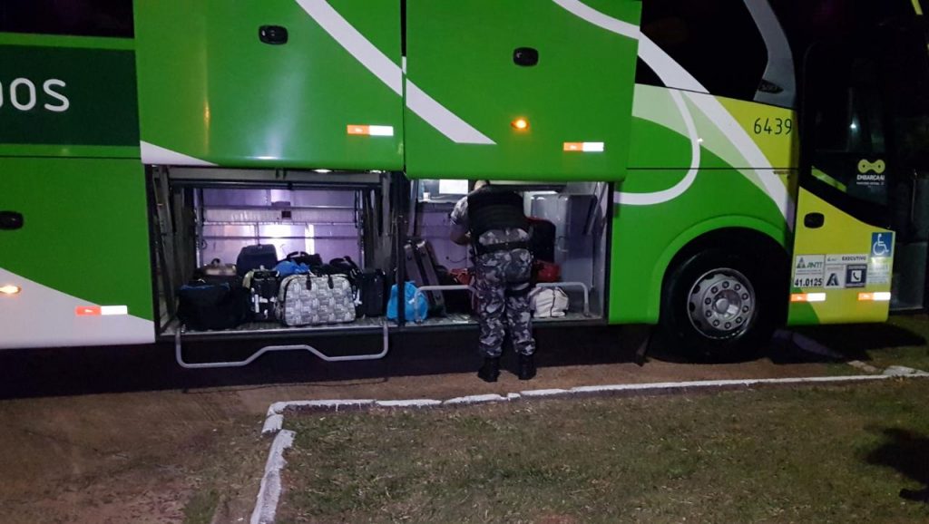 Abordagem rotineira é realizada pelo Choque na rodoviária