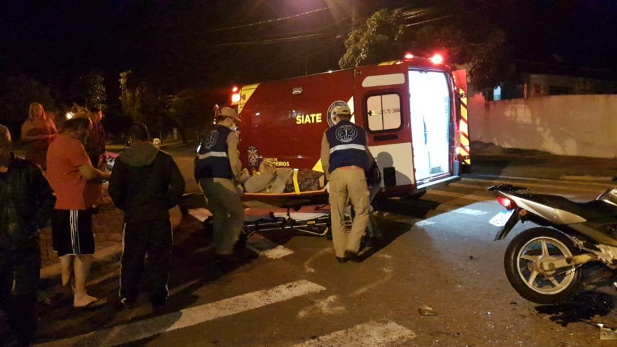 Grave colisão deixa jovens feridos no Universitário; piloto fraturou a mandíbula