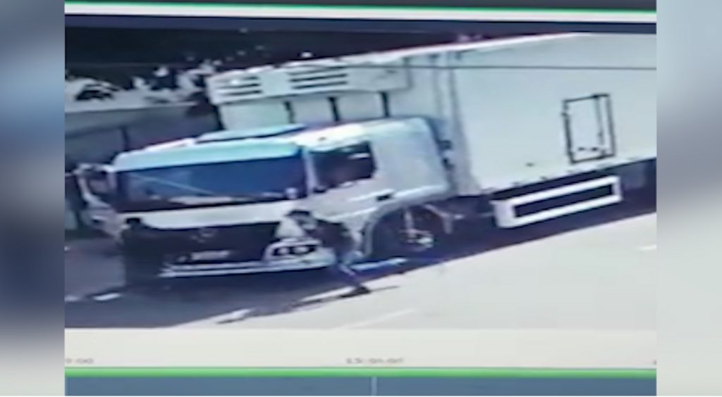 Veja tentativa de furto que funcionários entraram em luta corporal com suspeito