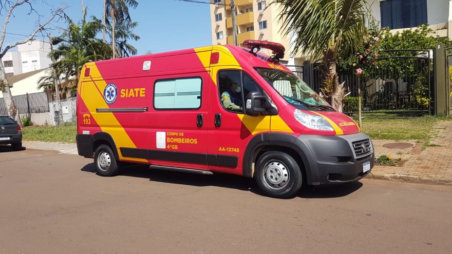 Idoso sofre corte contuso na cabeça ao cair em residência no Bairro Universitário
