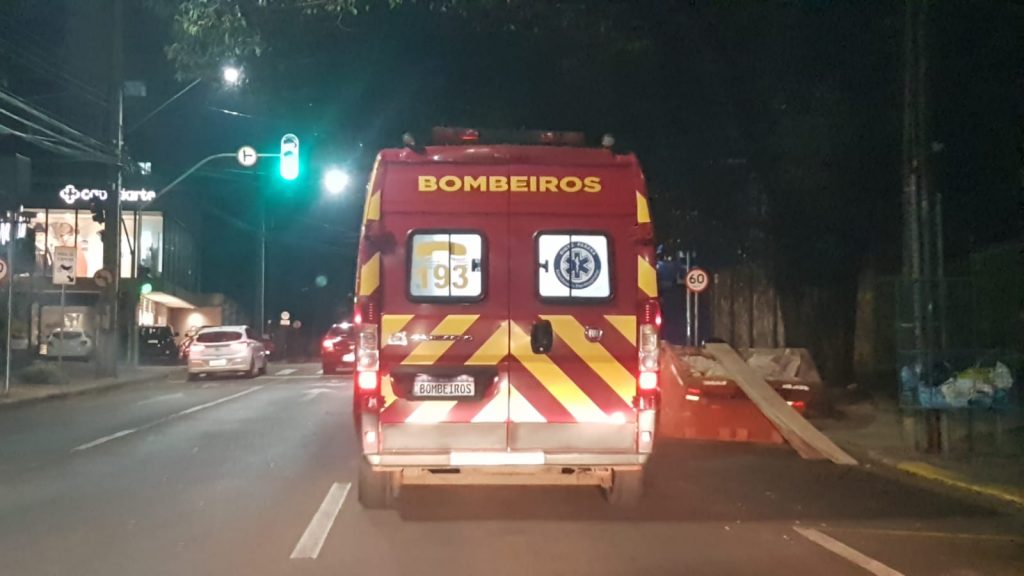 Bebê afogada é desafogada pelos pais; bombeiros são acionados para auxiliar