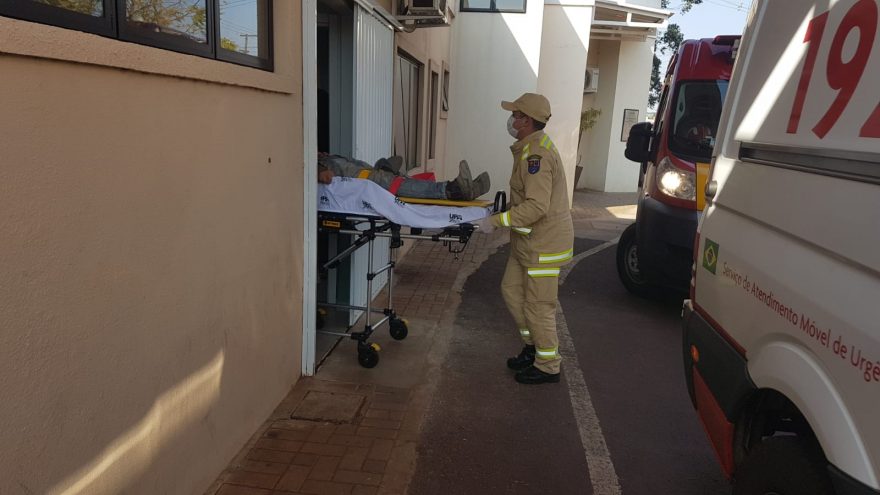 Idoso sofre queda em empresa no Bairro São Cristóvão e lesiona região do crânio